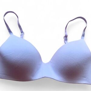 Victoria’s Secret Pink wear everywhere lightly lined white bra size 36C wireless